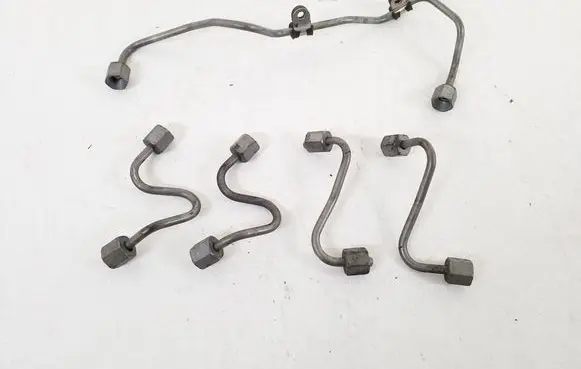 Mercedes-Benz A W176 Fuel injector supply line/pipe 