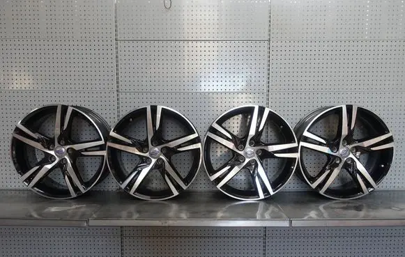 Volvo XC60 R19 alloy rim 31680356