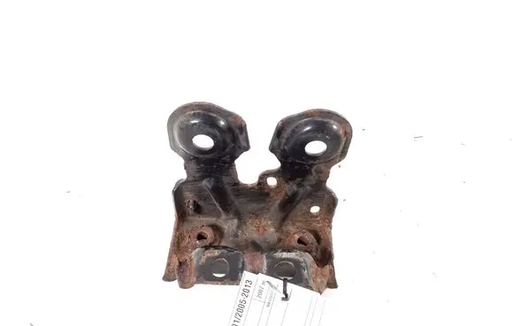 Lexus IS 220D-250-350 Sway bar bush bracket, front 48809-30060
