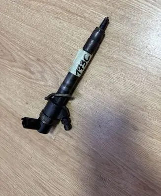 Fuel injector