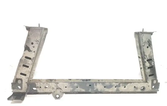 Renault Kangoo II Bottom radiator support slam panel 622102554R 10H02 05062019