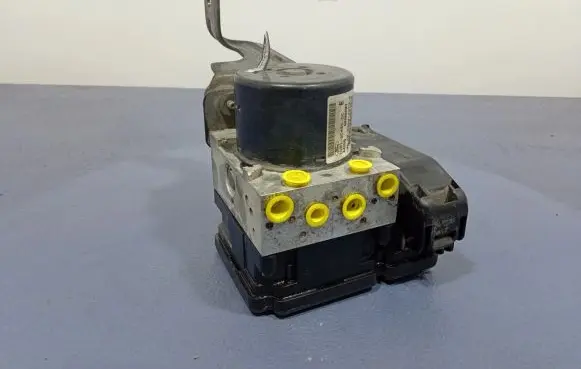 Ford Fiesta ABS Pump 10.0961-0196.3