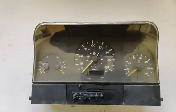 Mercedes-Benz Sprinter W901 W902 W903 W904 Speedometer (instrument cluster) A0005422401 1520012005 6000400000