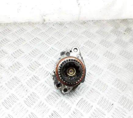 Toyota Land Cruiser (J120) Vacuum pump