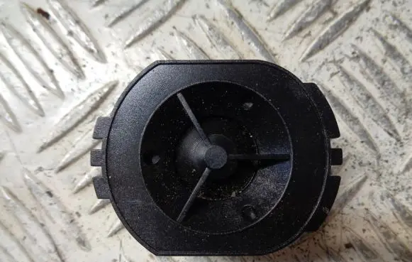 Nissan Qashqai Front door high frequency speaker 281489095R
