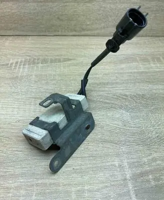 Toyota Yaris Coolant fan relay 2468106110B