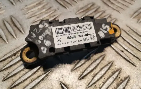 Mercedes-Benz C W203 Airbag deployment crash/impact sensor 0018209126