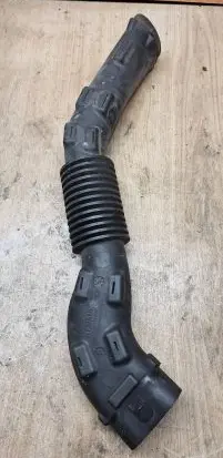 Dacia Logan I Air intake duct part 8200431098