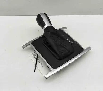 Volkswagen Amarok Gear lever shifter trim leather/knob 2H2713203C