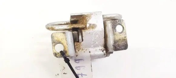 Audi A4 S4 B5 8D Rear door lower hinge 8D0833411C