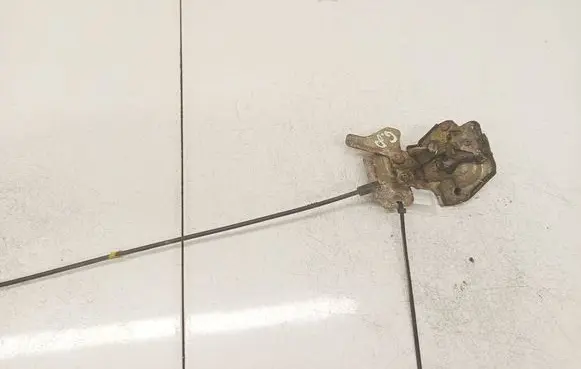 Nissan Serena Rear door lock