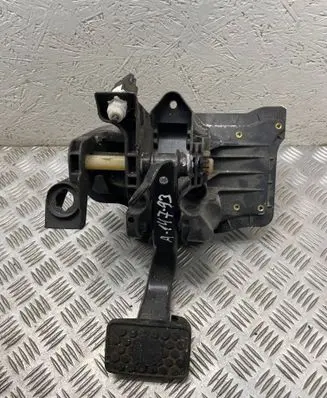 Alfa Romeo 147 Brake pedal 46755862 231200A 3809370017