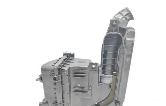 Suzuki Swift II Air filter box 1370069L00 BP0149004840