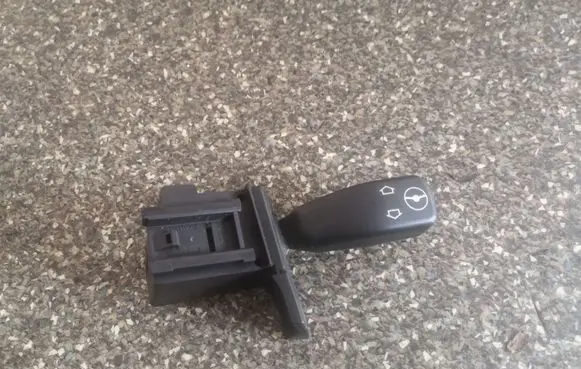 BMW X5 E53 Steering wheel adjustment handle/lever 8373901