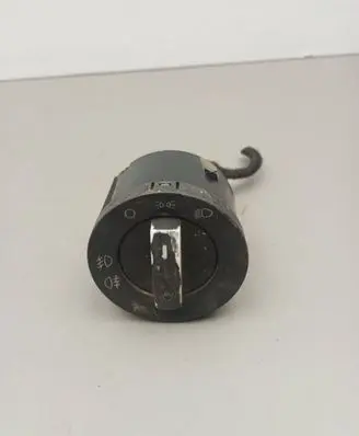 Volkswagen Touareg I Light switch 7L6941431C 04054923