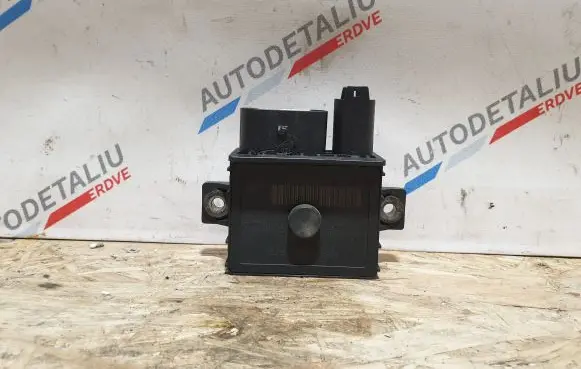 BMW X5 E70 Glow plug pre-heat relay 7800156 0522140102
