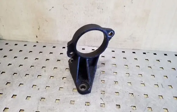 Toyota Avensis Verso Driveshaft support bearing bracket 