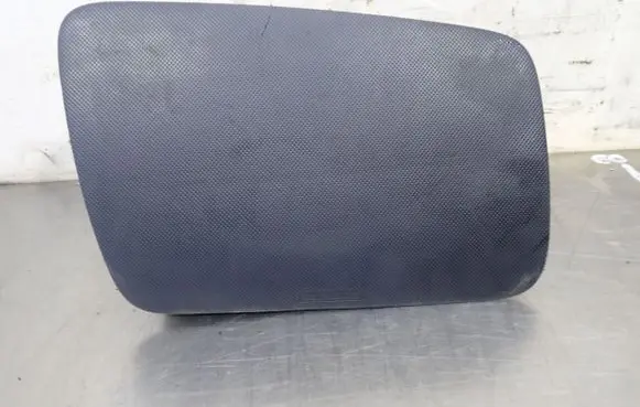 Toyota Aygo AB10 Passenger airbag