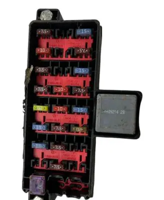 Ford Fiesta Fuse module 8V5T14A005HCE 13141905005