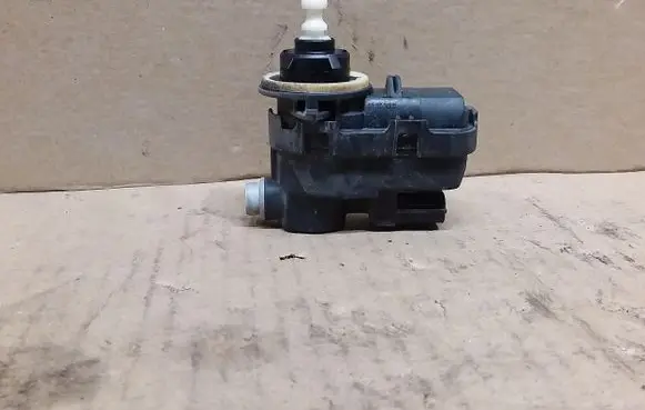 Peugeot 508 Headlight level adjustment motor 90005925