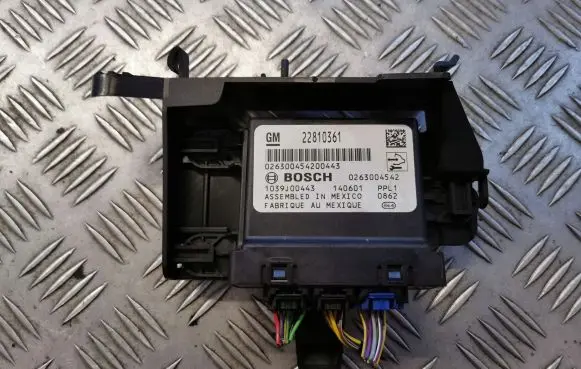 Opel Zafira C Parking PDC control unit/module 22810361