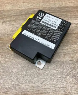 Volkswagen PASSAT B6 Airbag control unit/module 3C0909605J 39113009
