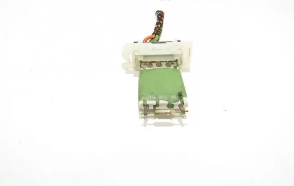 Mercedes-Benz A W169 Heater blower fan relay 