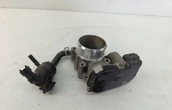 KIA Rio Throttle body valve 3510008050 20120616