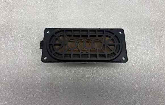 Audi A3 S3 8P Panel speaker 8P0035362 7606500213