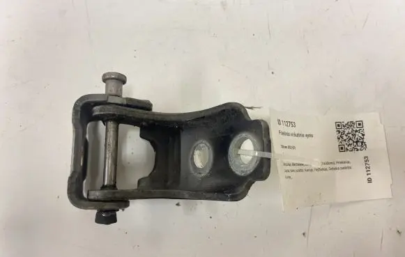 Citroen DS3 Front door upper hinge