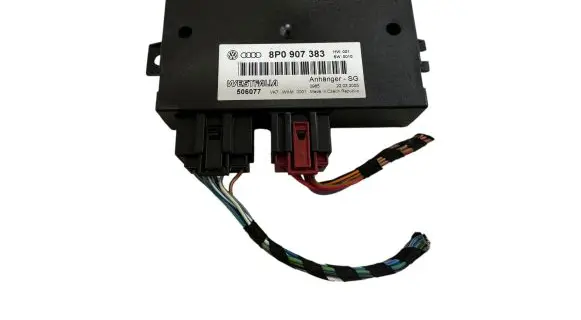 Skoda Octavia Mk2 (1Z) Tow bar trailer control unit/module 8P0907383 506077