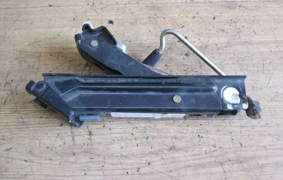 Peugeot 206 Lift Jack 9629757080 BCWD160904 0PD0560