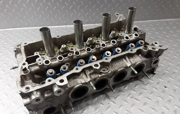 Toyota RAV 4 (XA50) Engine head M20A 3822208220 1110129635