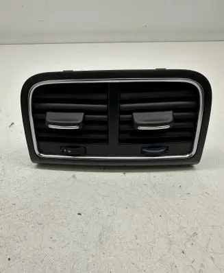 Audi A5 Sportback 8TA Rear air vent grill 8K0819203