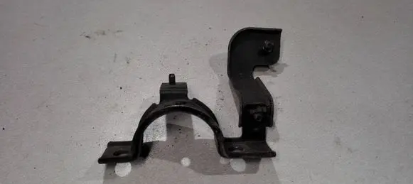 Hyundai Tucson JM Engine mounting bracket
