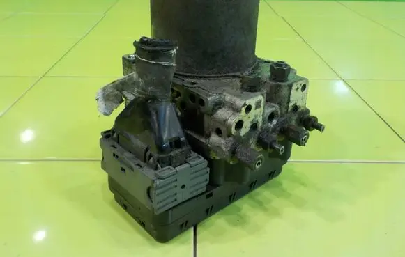 Mazda 6 ABS Pump 1330006520
