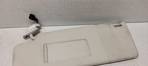 Volkswagen PASSAT B5.5 Sun visor 3B0857551