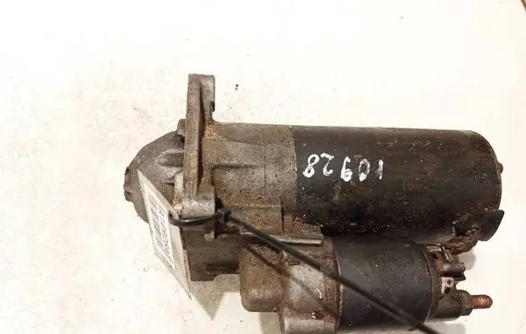 Volkswagen Polo IV 9N3 Starter motor 1005831736