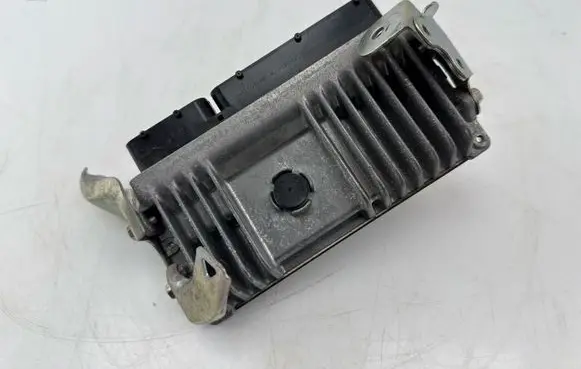 Toyota C-HR I Engine control unit/module 89661F4550