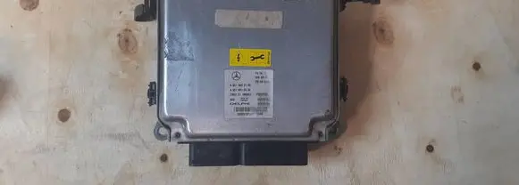 Mercedes-Benz E W212 Engine control unit/module ECU A6519003100-MERC A6519003100