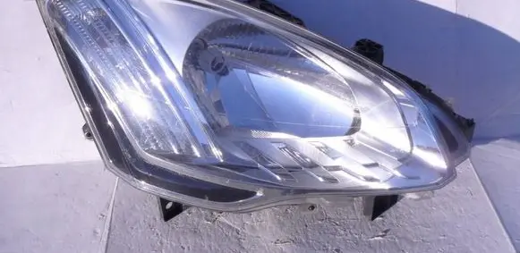 Citroen Berlingo Headlight/headlamp 9806306580 90043838