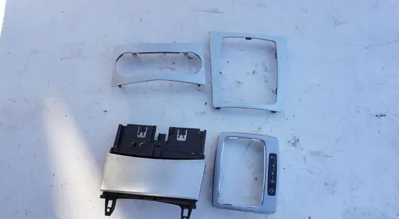 Mercedes-Benz C W204 Panel trim DESKAKONSOLA