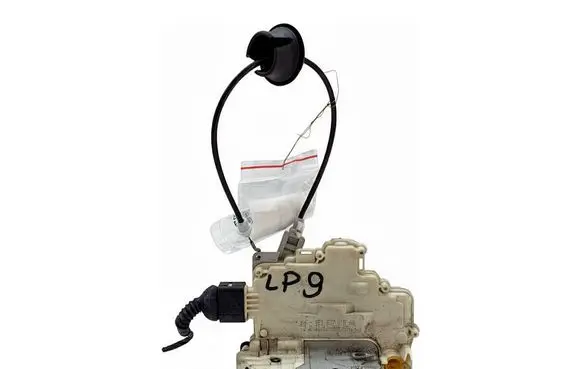 Seat Exeo (3R) Front door lock 8E1837015AA