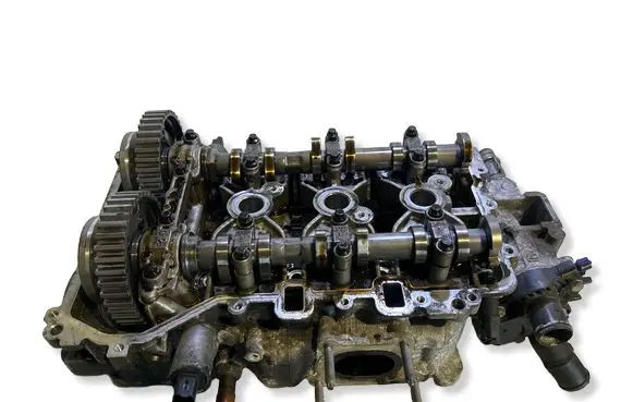 Peugeot 208 I Engine head 9814763180 9814765180 8200466918