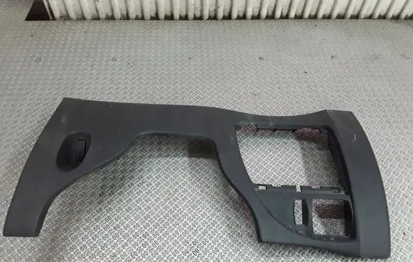 Steering wheel column trim