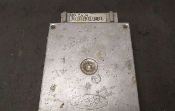Ford Scorpio Engine control unit/module 89GB12A650BA 90091002
