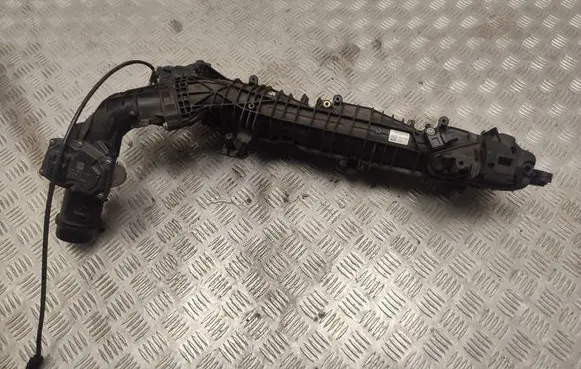 BMW 5 F10 F11 Intake manifold 7811909 11617811909