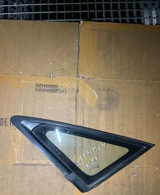 Mazda Premacy Front triangle window/glass 