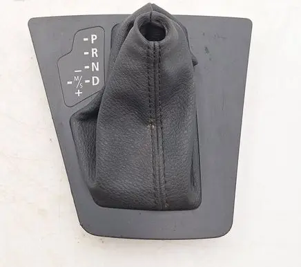 BMW X3 E83 Gear shifter surround trim plastic 7056025 51167056025