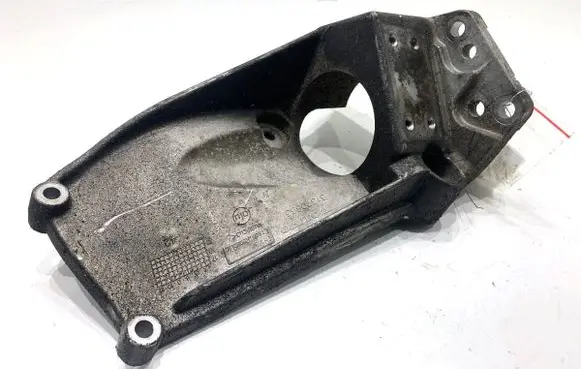Volvo V60 Gearbox mount 31370633